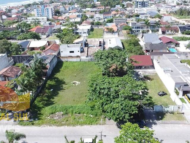 #1711C - Casa para Venda em Guaratuba - PR